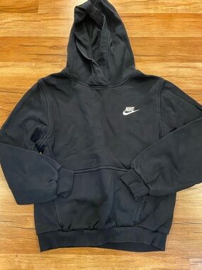 Nike black hoodie boys large